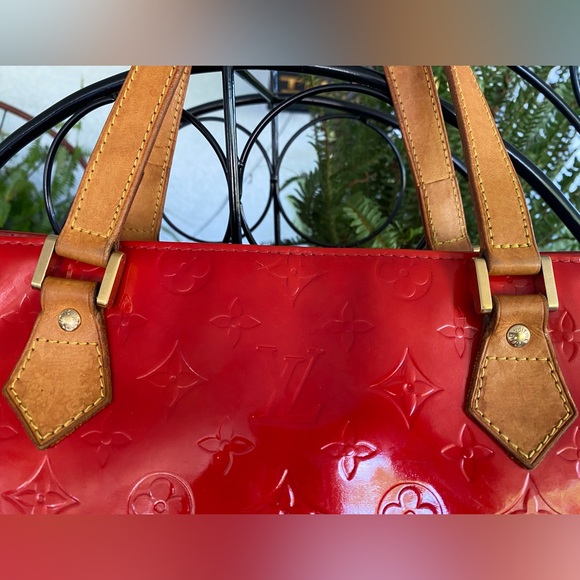 Louis Vuitton Vernis Red Monogram Houston Tote - Picture 3 of 16